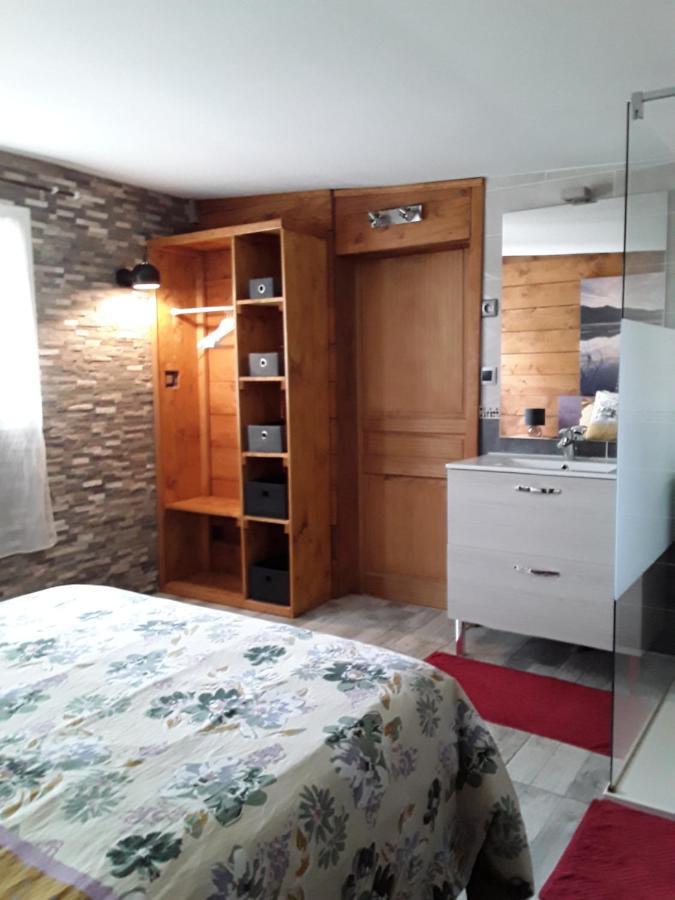 Holiday home De Haute Saintonge A Crazannes